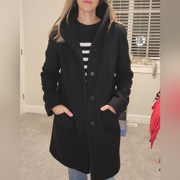 Cocoon Coat New - Black wool coat - Picture 6 of 8